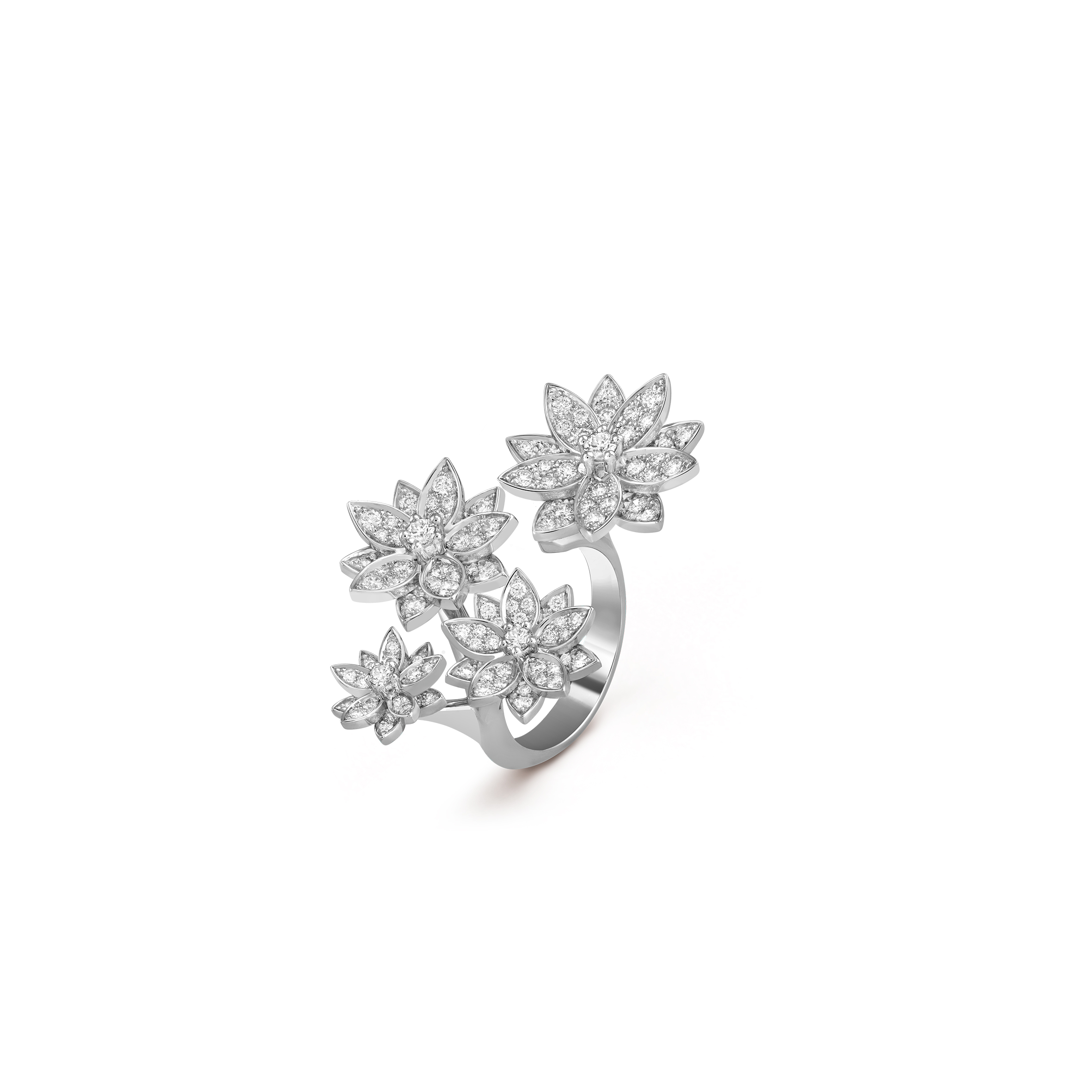 VAN CLEEF ARPELS LOTUS BETWEEN THE FINGER RING, 4 FLOWERS VCARP7TF00